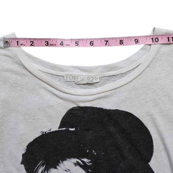 Vintage Style Madonna 1993 The Girlie Show Cropped Tee - Picture 10 of 11